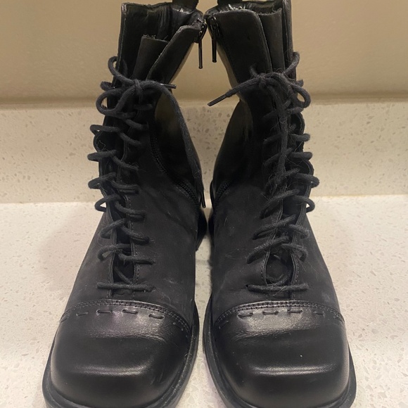 Naot Women’s Boots Size 37 US 6.5 Suede Leather - Picture 3 of 7